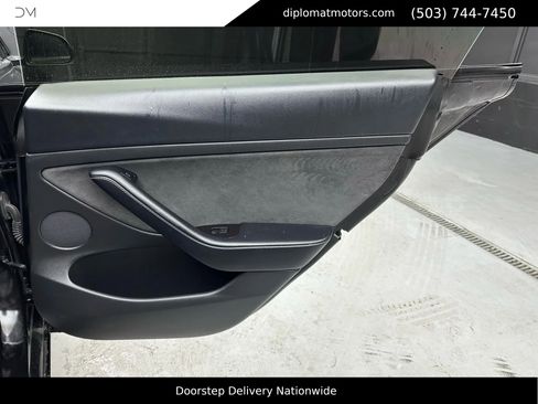 Used 2021 Tesla Model 3 Standard Range Plus image 27