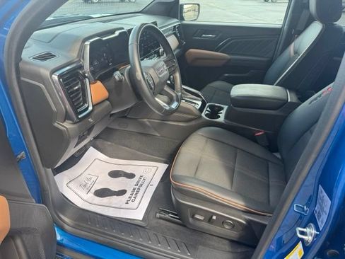 Used 2024 GMC Canyon AT4 w/ Canyon Safety Plus Package AWD/4WD image 6