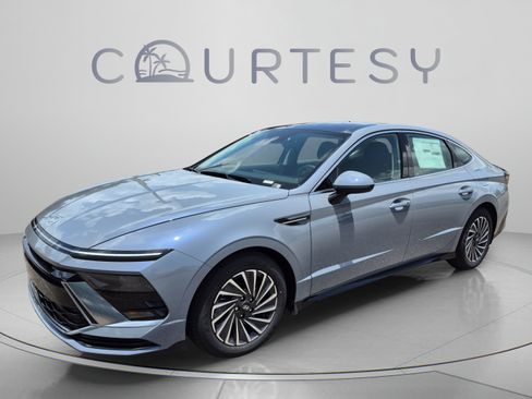 New 2026 Hyundai Sonata SEL FWD image 1