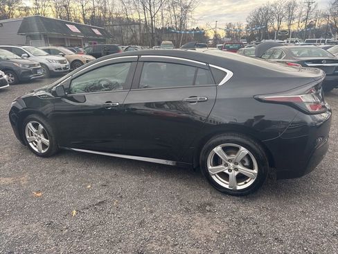 Used 2017 Chevrolet Volt LT w/ Comfort Package FWD image 15