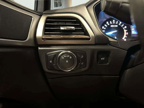 Used 2014 Ford Fusion SE w/ Equipment Group 202A FWD image 38