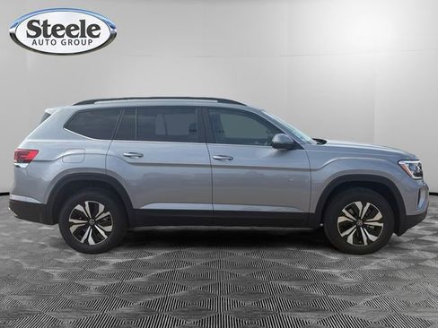 New 2026 Volkswagen Atlas SE FWD image 6
