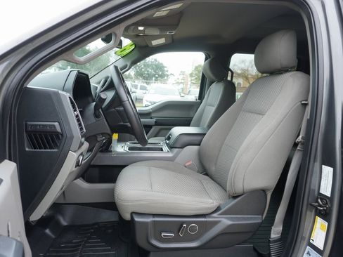 Used 2018 Ford F150 XLT w/ Equipment Group 302A Luxury image 7