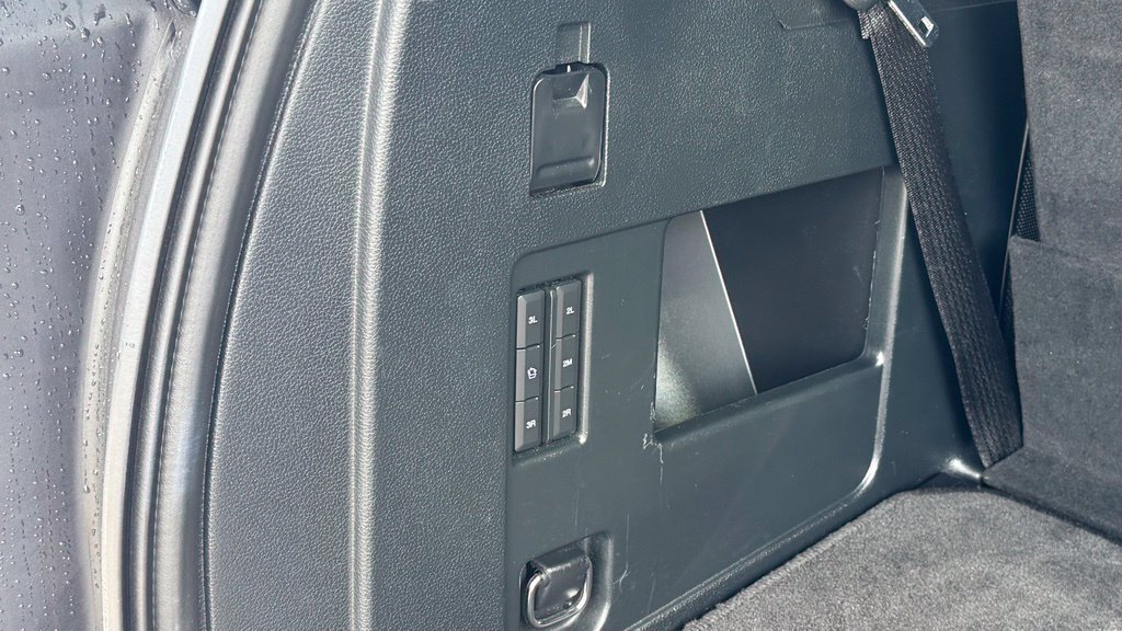 Used 2021 Ford Expedition Limited AWD/4WD image 4