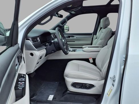 New 2026 Jeep Grand Wagoneer Limited AWD/4WD image 22