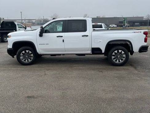 New 2026 Chevrolet Silverado 2500 Custom w/ Custom Convenience Package AWD/4WD image 4