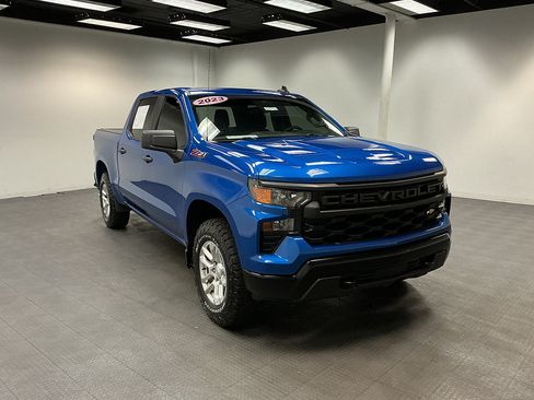 Used 2023 Chevrolet Silverado 1500 W/T w/ WT Value Package AWD/4WD image 7