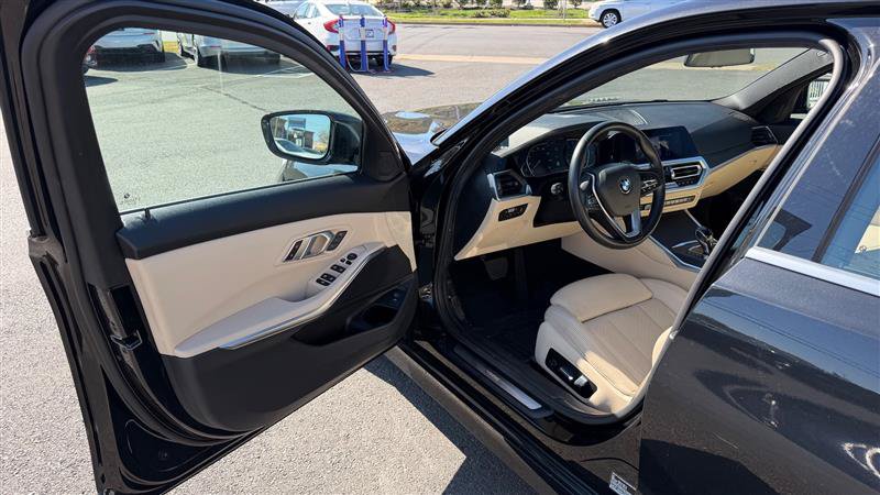 Used 2022 BMW 330i Sedan RWD image 20