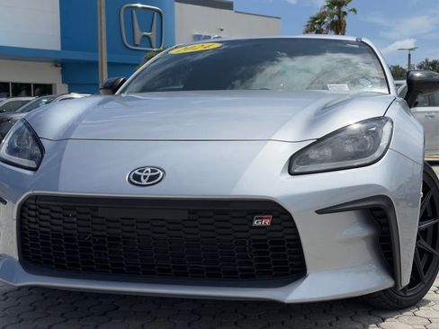 Used 2024 Toyota GR86 Premium RWD image 2