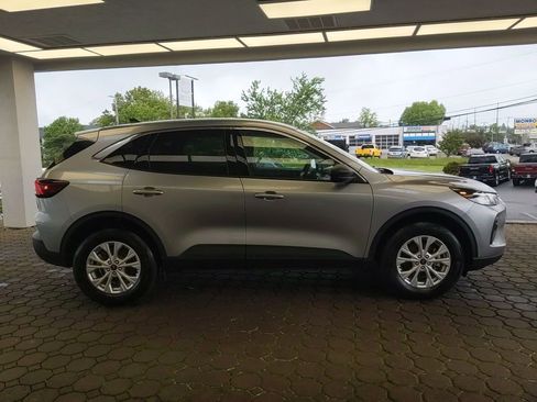 Certified 2024 Ford Escape Active AWD/4WD image 5