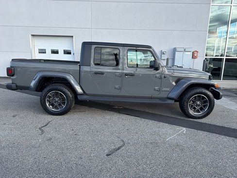 Certified 2021 Jeep Gladiator Overland w/ Popular Equipment Package image 18