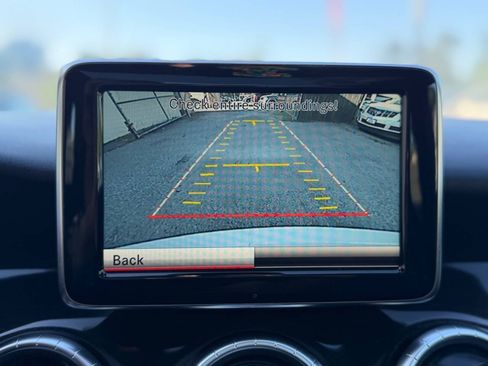 Used 2014 Mercedes-Benz CLA 250 image 14
