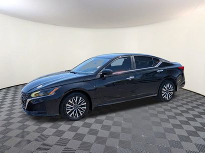 Used 2023 Nissan Altima 2.5 SV w/ SV Premium Package