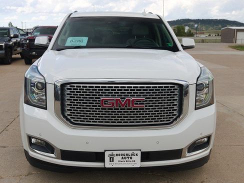 Used 2015 GMC Yukon Denali w/ Premium Package AWD/4WD image 6