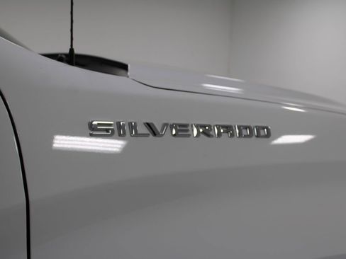 Used 2024 Chevrolet Silverado 1500 Custom image 12