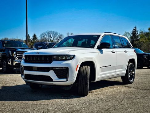 New 2026 Jeep Grand Cherokee Limited AWD/4WD image 7