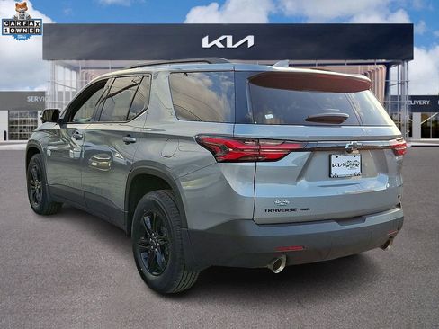Used 2023 Chevrolet Traverse LT w/ Midnight/Sport Edition image 4