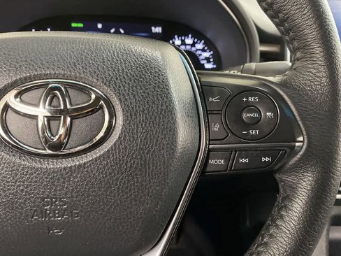 Used 2022 Toyota Avalon XLE image 22