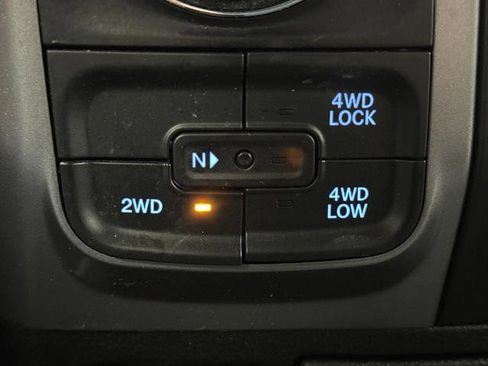 Used 2023 RAM 1500 Classic SLT image 20