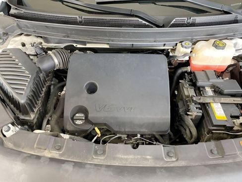Used 2020 Buick Enclave Essence FWD image 19