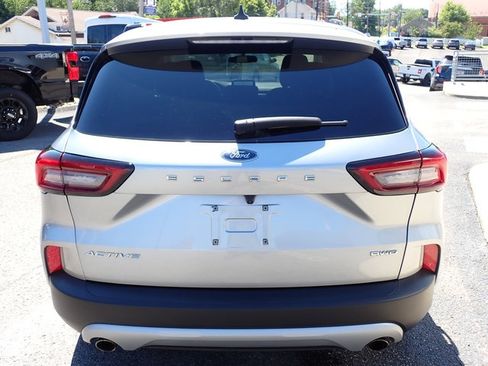 Used 2023 Ford Escape Active AWD/4WD image 5