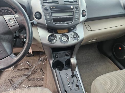 Used 2008 Toyota RAV4 Limited AWD/4WD image 10