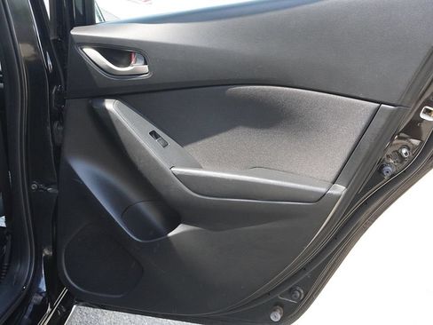 Used 2016 MAZDA MAZDA3 i Touring FWD image 20