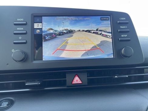 Used 2025 Hyundai Elantra Sport image 21