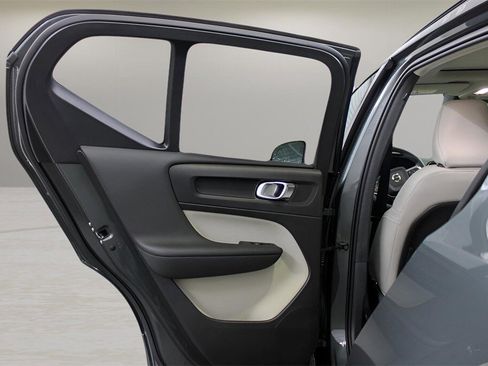 New 2026 Volvo XC40 B5 Ultra w/ Protection Package Premier image 23