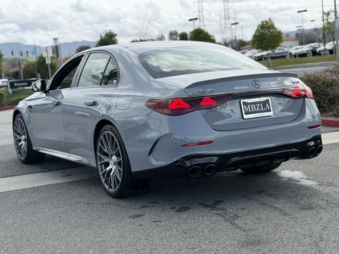 New 2026 Mercedes-Benz E 53 AMG e 4MATIC Sedan image 9