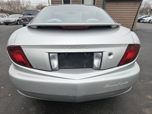 Used 2004 Pontiac Sunfire Coupe w/ 1SB Preferred Equipment Group image 8