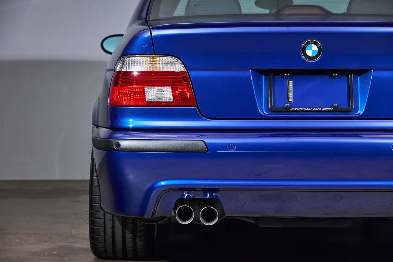 Used 2002 BMW M5 RWD image 15