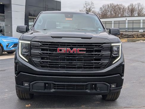 New 2026 GMC Sierra 1500 Elevation image 6