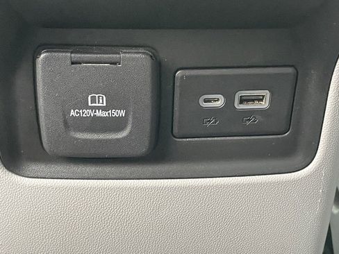 Used 2021 GMC Acadia SLE w/ Driver Convenience Package image 28