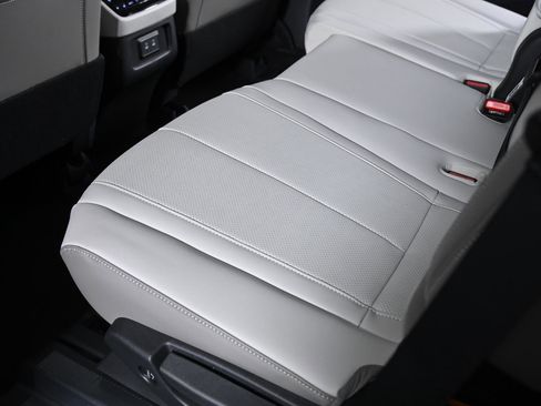 New 2026 INFINITI QX60 Luxe image 19