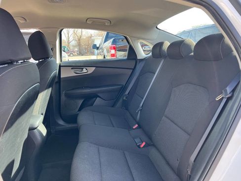 Used 2020 Kia Forte Sedan image 16