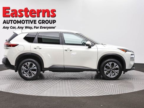 Used 2023 Nissan Rogue SV AWD/4WD image 4