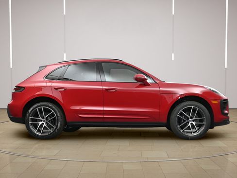 New 2026 Porsche Macan AWD/4WD image 28