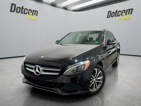 Used 2015 Mercedes-Benz C 300 4MATIC Sedan image 2
