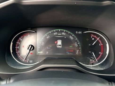 Used 2024 Toyota RAV4 XLE AWD/4WD image 28