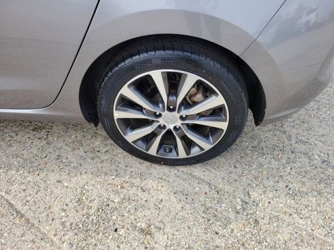 Used 2020 Hyundai Elantra GT w/ Style Package 02 image 8