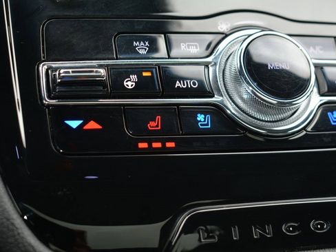 Used 2022 Lincoln Corsair Reserve w/ Equipment Group 201A image 21