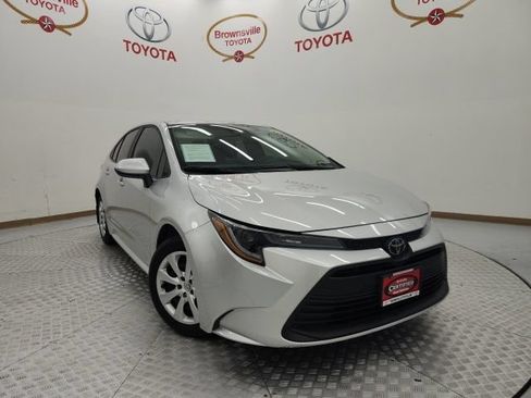 Used 2025 Toyota Corolla LE FWD image 1