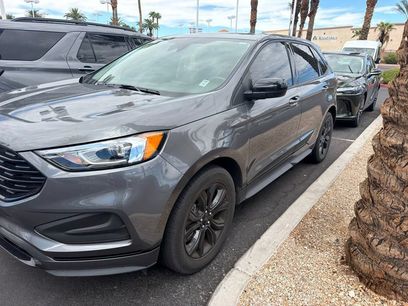 Used 2023 Ford Edge SE w/ Black Appearance Package