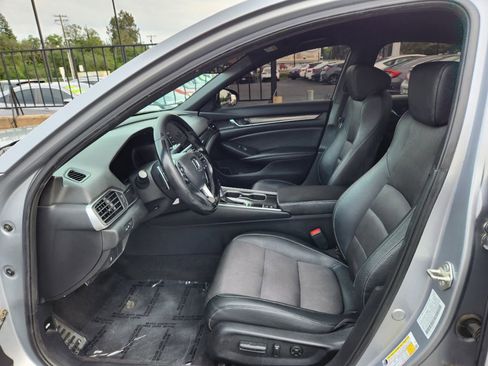 Used 2019 Honda Accord Sport image 9