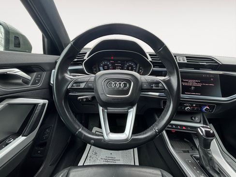 Used 2024 Audi Q3 2.0T Premium image 12