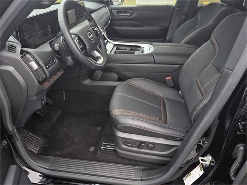 New 2025 Nissan Armada SL w/ Captain's Chari Seat Package image 10