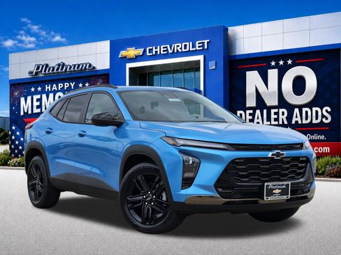 New 2026 Chevrolet Trax ACTIV w/ Sunroof Package FWD image 1
