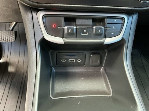 Used 2022 GMC Terrain SLT AWD/4WD image 15