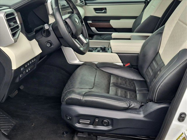 Used 2024 Toyota Sequoia Capstone AWD/4WD image 23